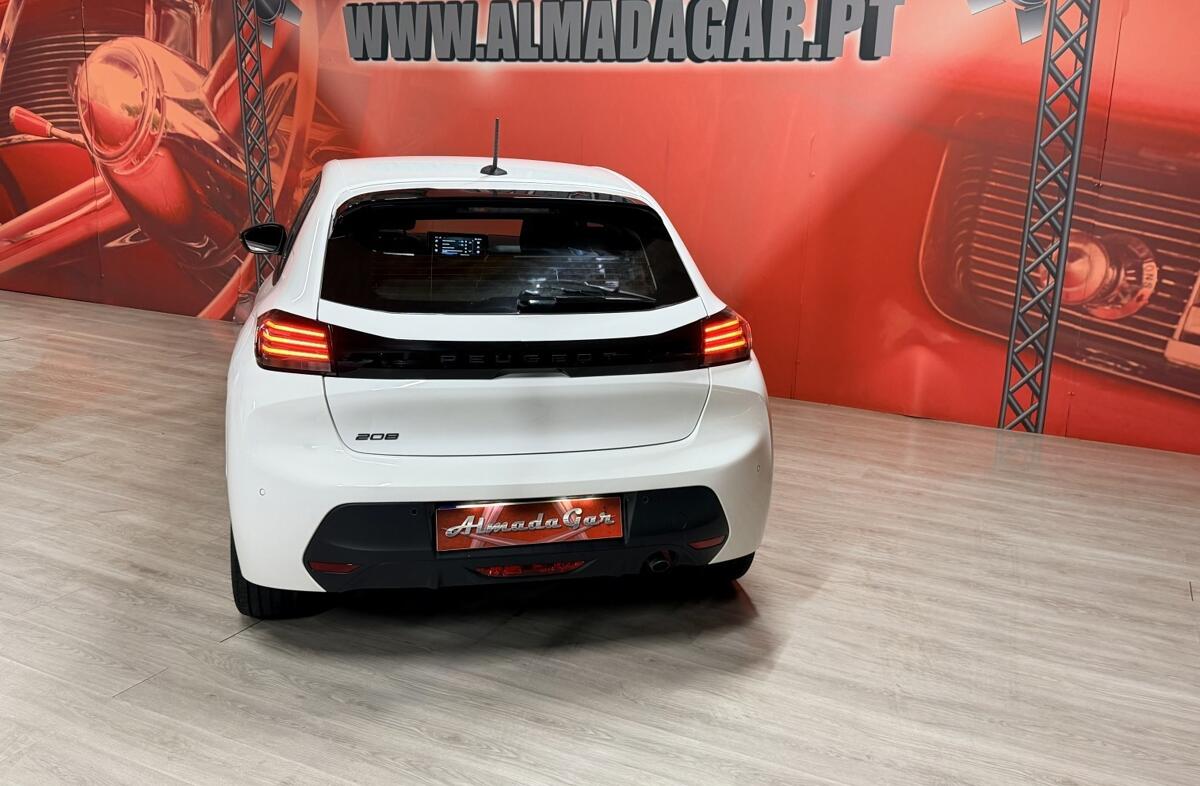 PEUGEOT 208 1.2 PureTech Active