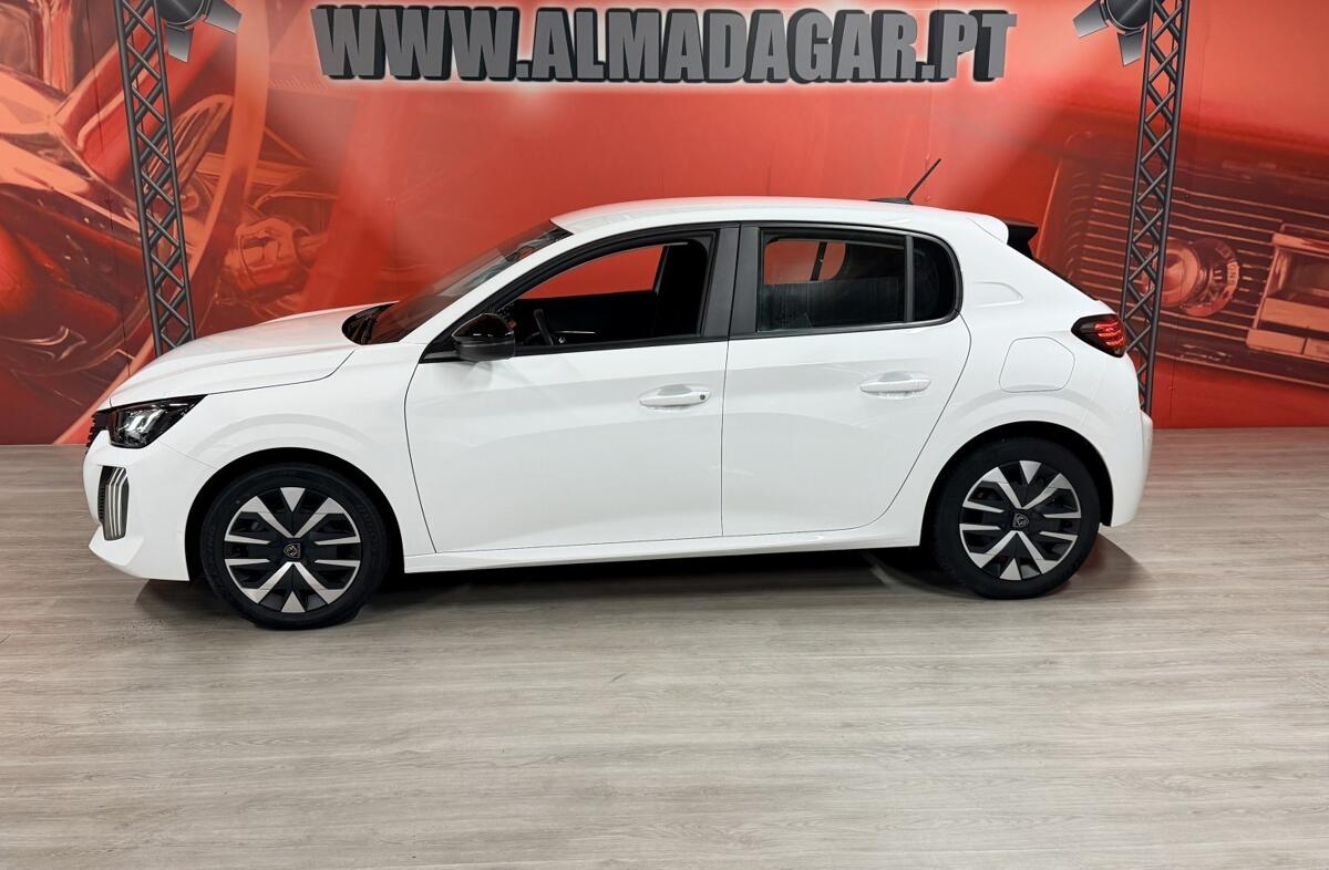 PEUGEOT 208 1.2 PureTech Active