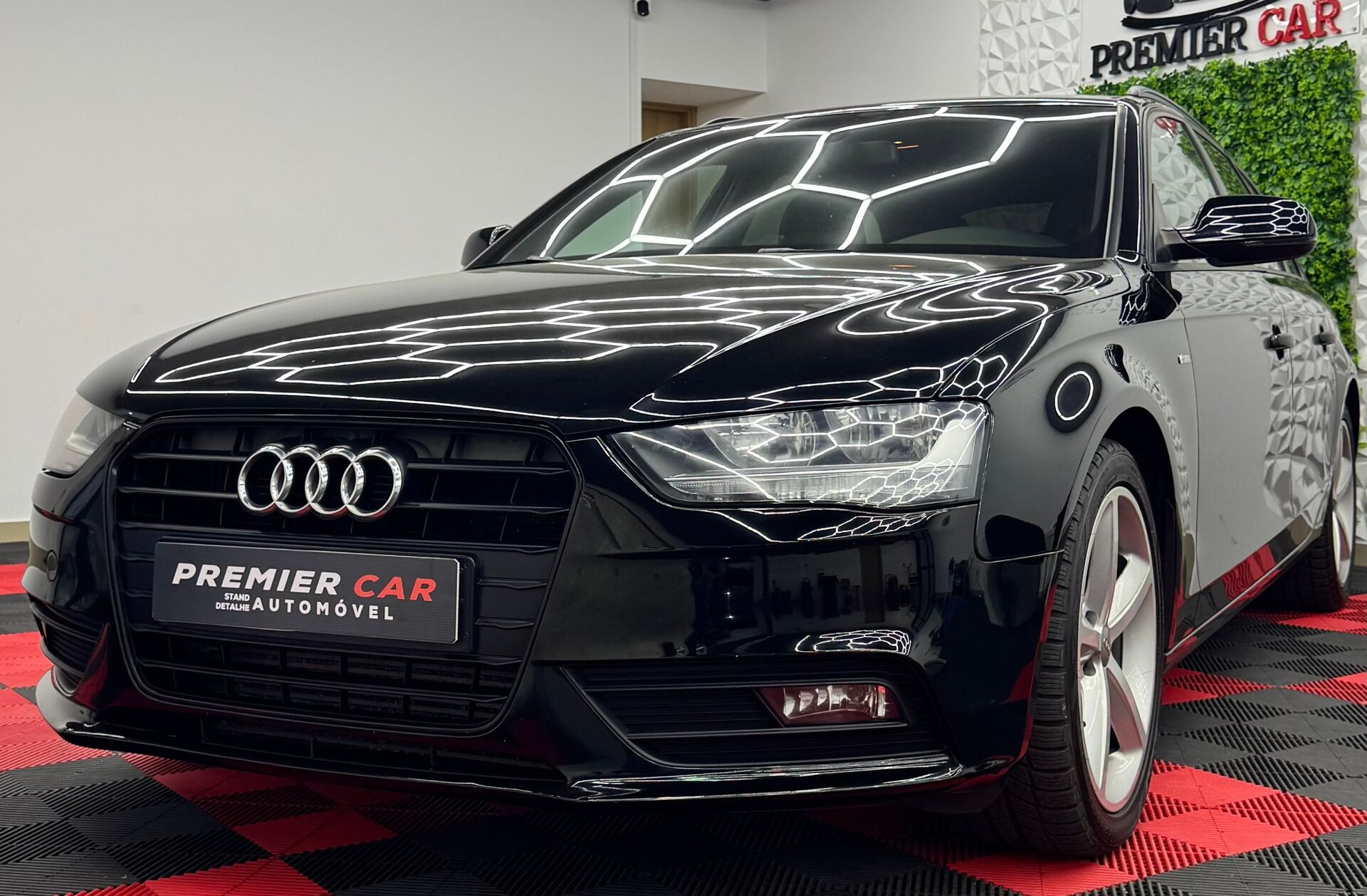 AUDI A4 2.0 TDi Multitronic S-line