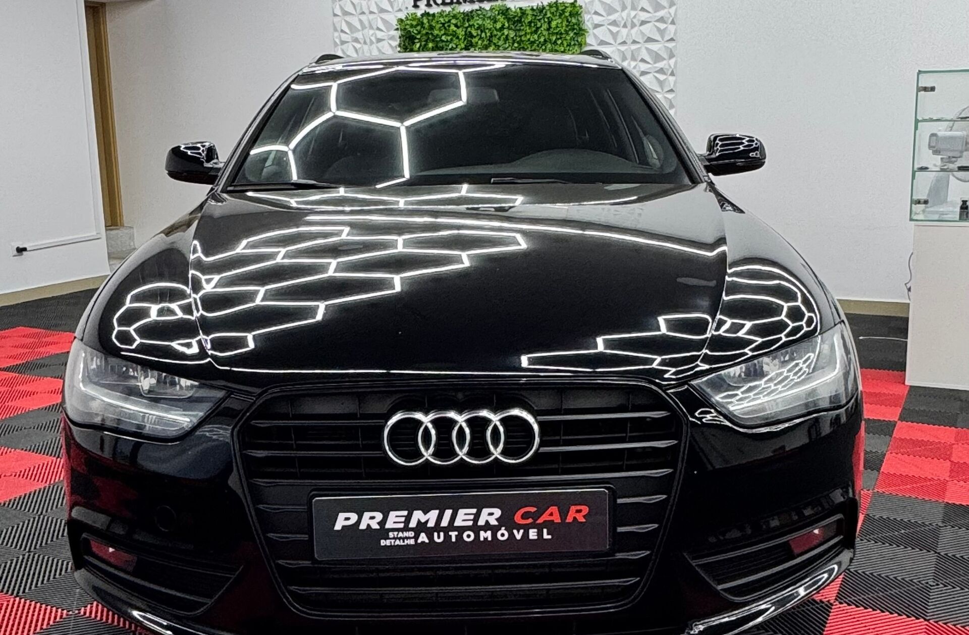 AUDI A4 2.0 TDi Multitronic S-line