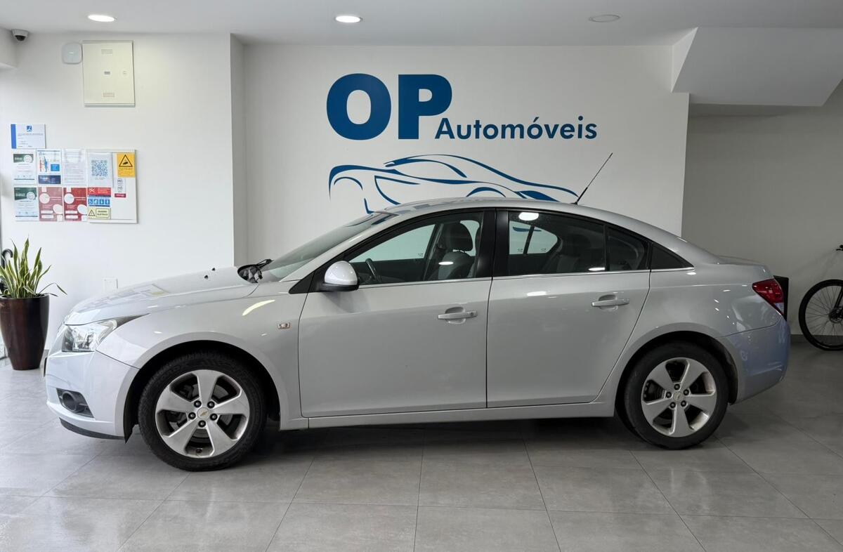 CHEVROLET Cruze 2.0 VCDi LT