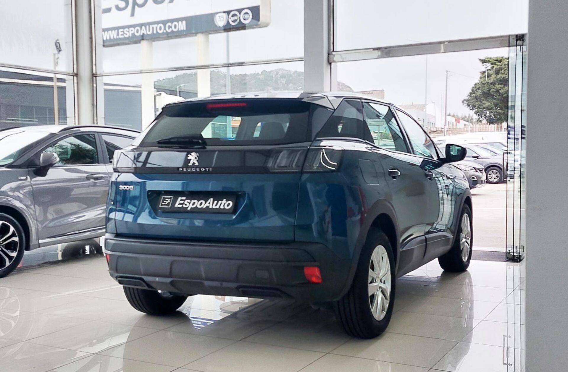 PEUGEOT 3008 1.2 PureTech Active