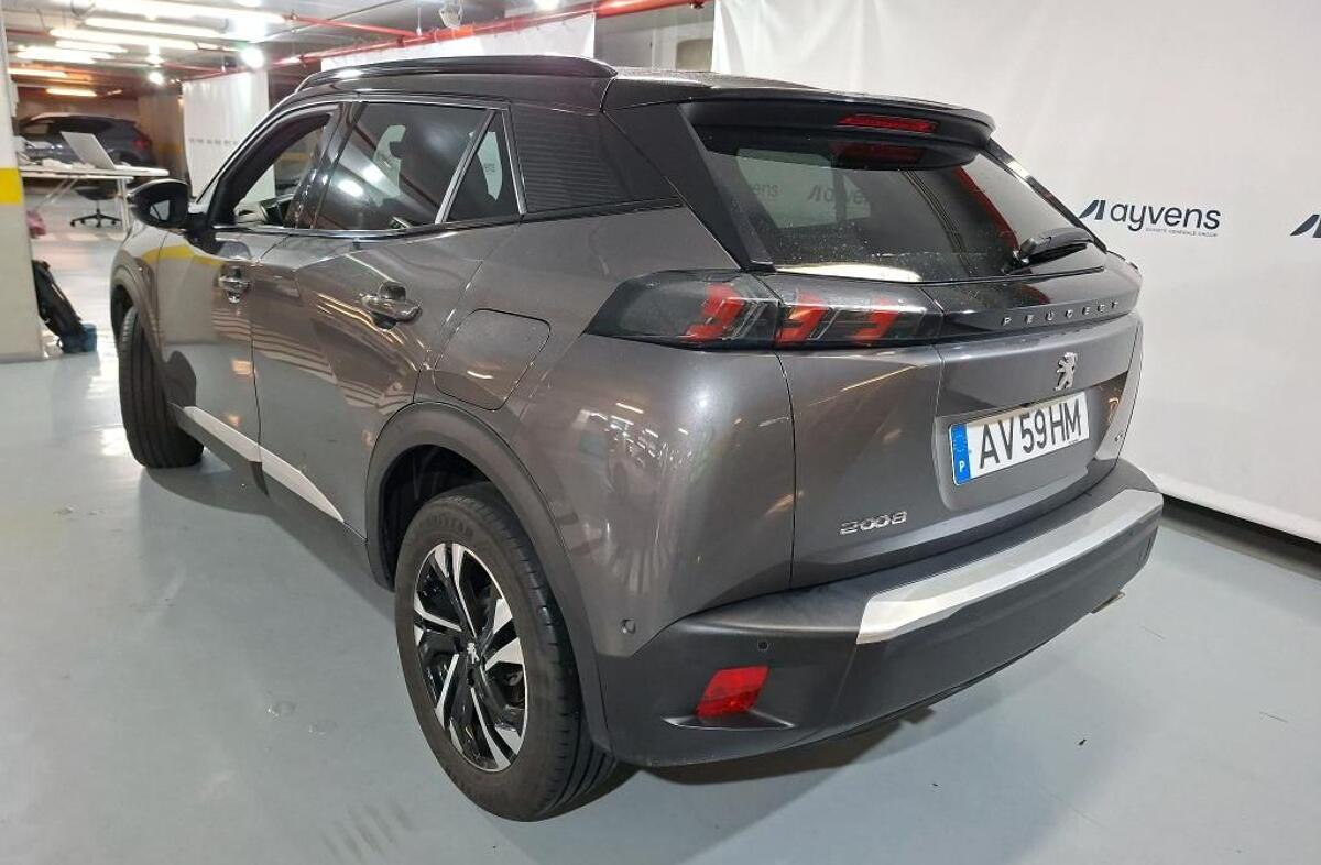 PEUGEOT 2008 1.5 BlueHDi GT EAT8