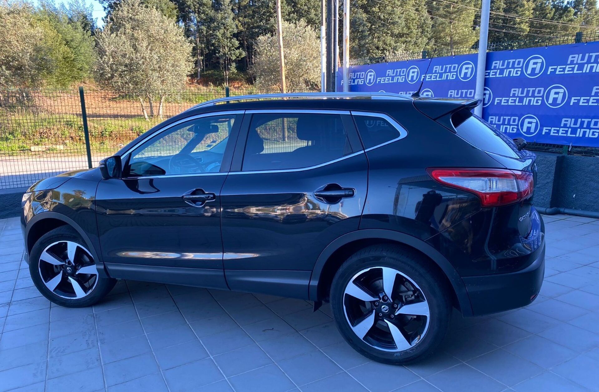 NISSAN Qashqai 1.5 dCi N-Connecta