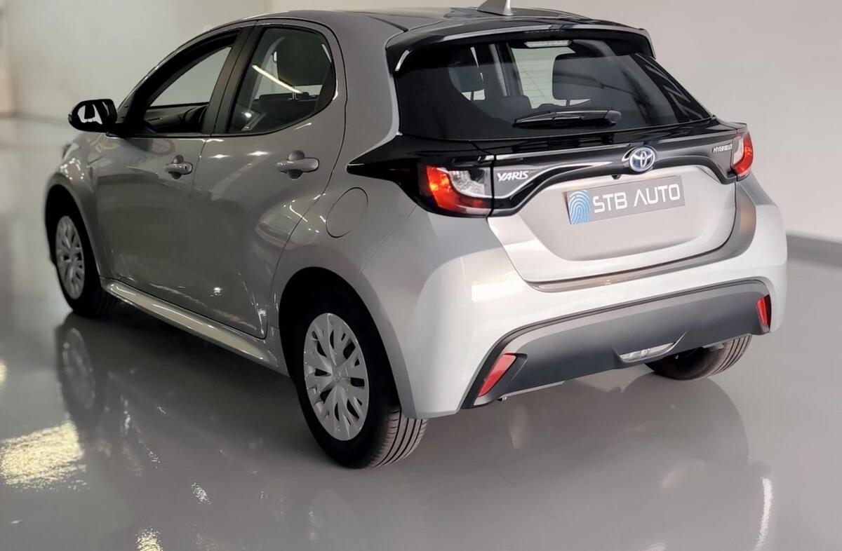 TOYOTA Yaris 1.5 HDF Comfort Plus