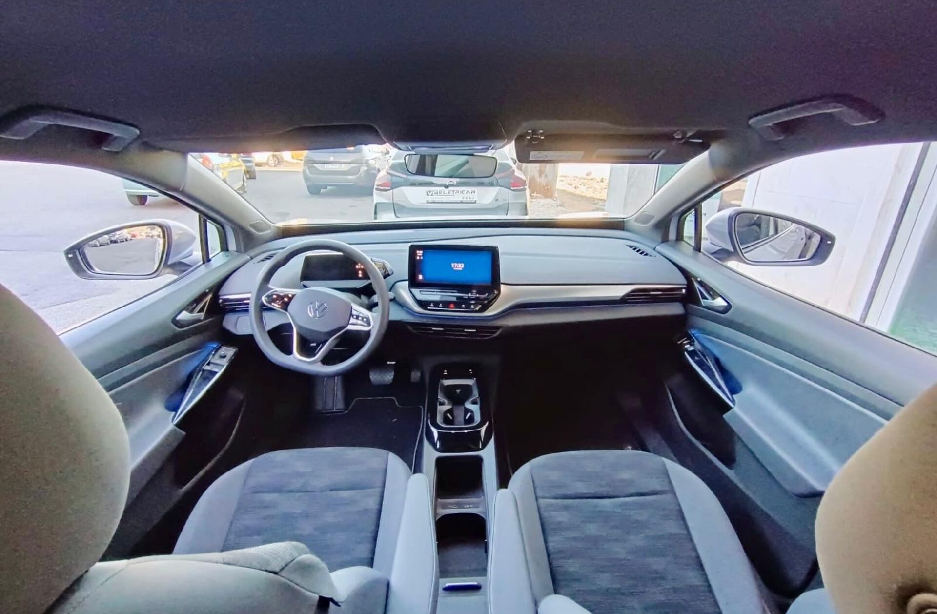 VOLKSWAGEN ID.4 77 kWh Pro Performance