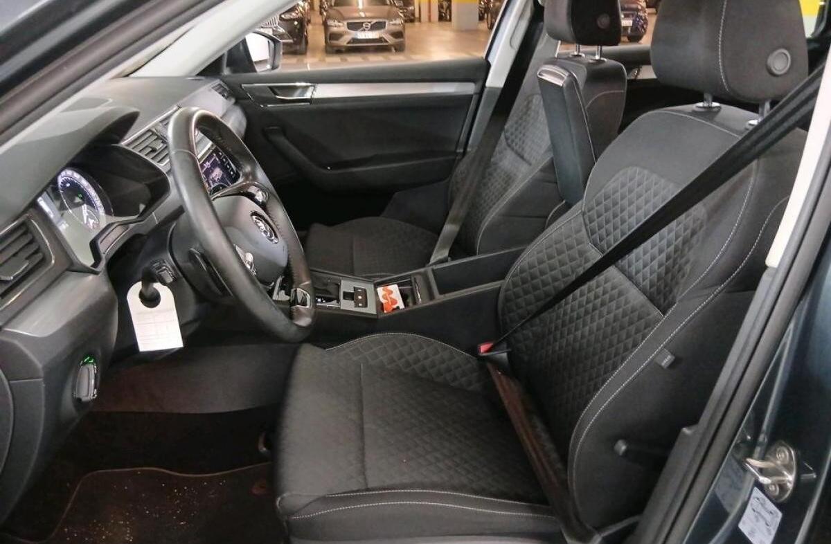 SKODA Superb 1.4 TSI iV Ambition DSG