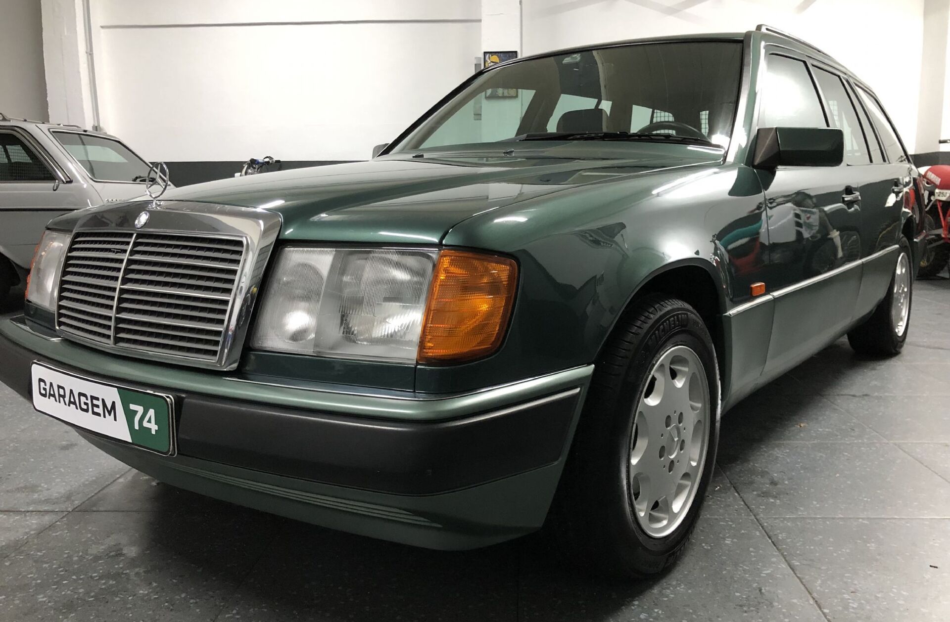 MERCEDES 200-300 D D Turbo