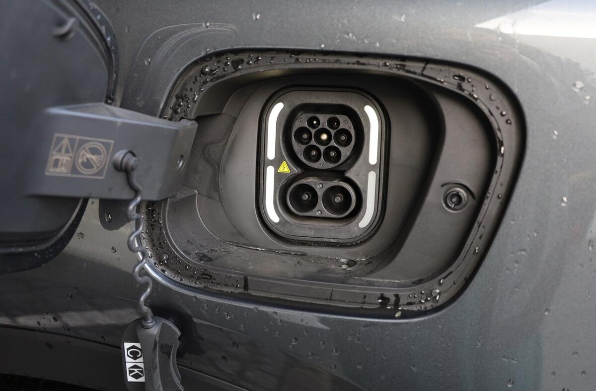 MG ZS 72.6 kWh Luxury