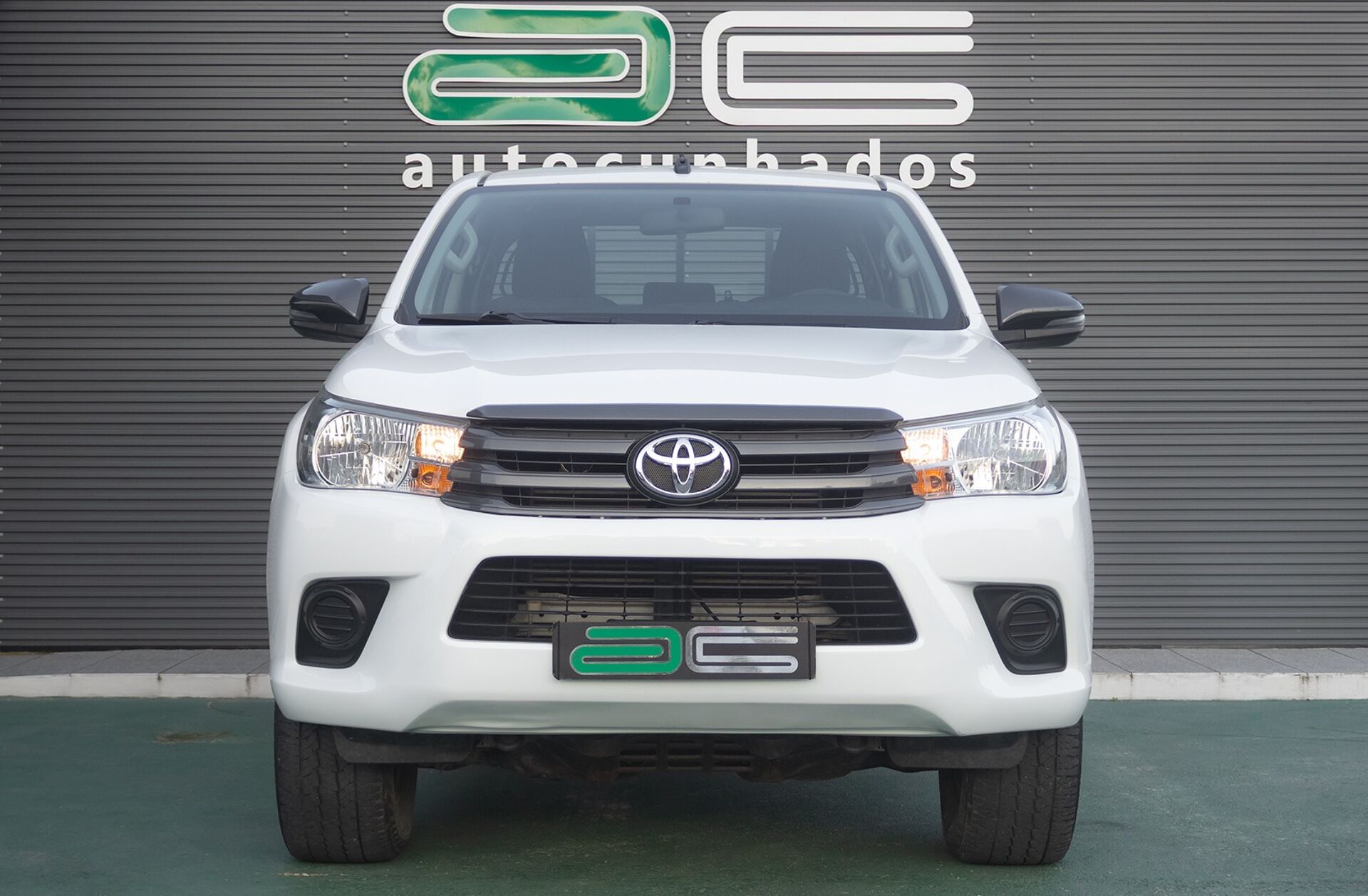 TOYOTA Hilux 2.4 D-4D 4WD CD CM
