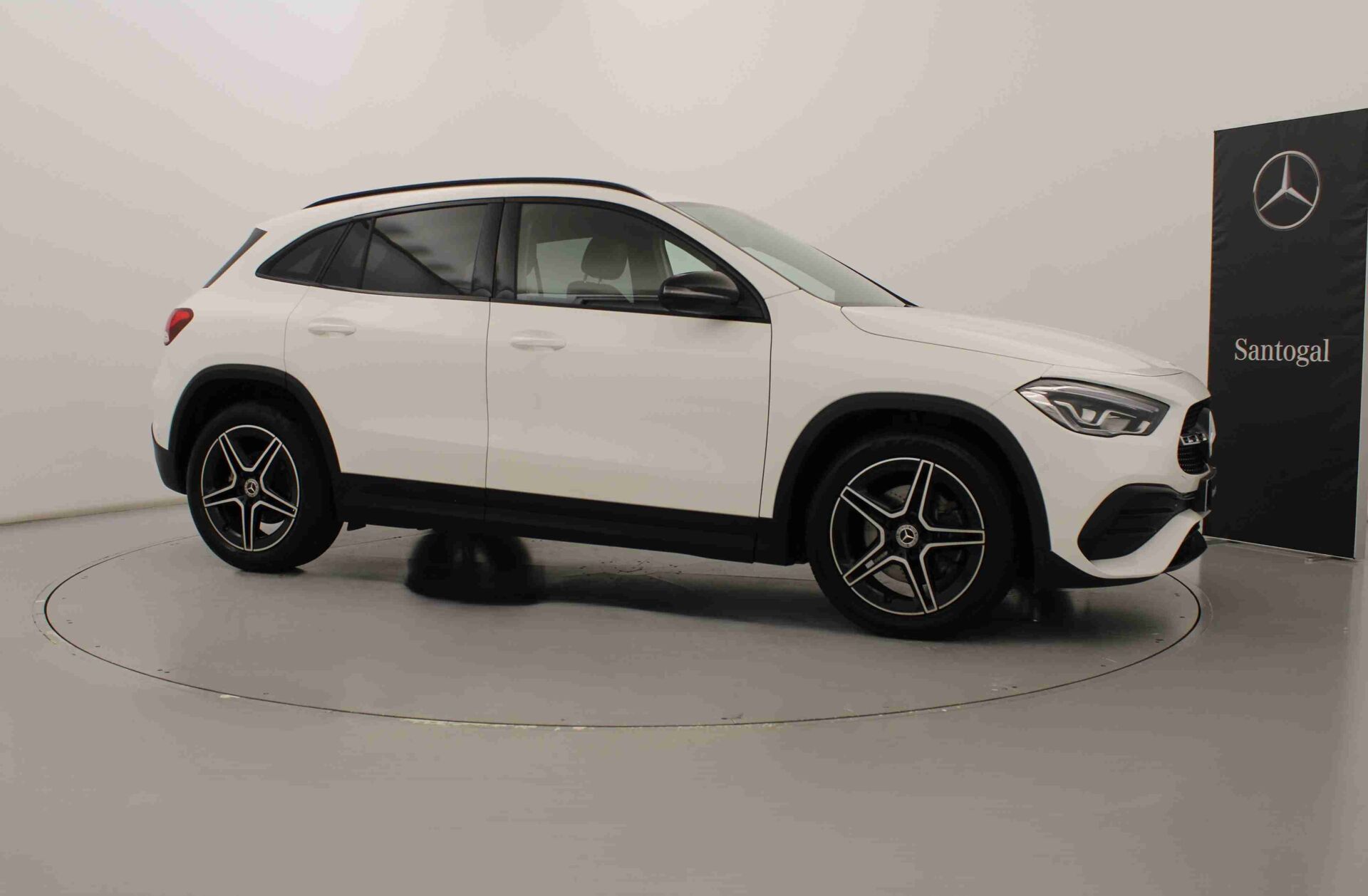 MERCEDES Classe GLA GLA 180 d AMG Line