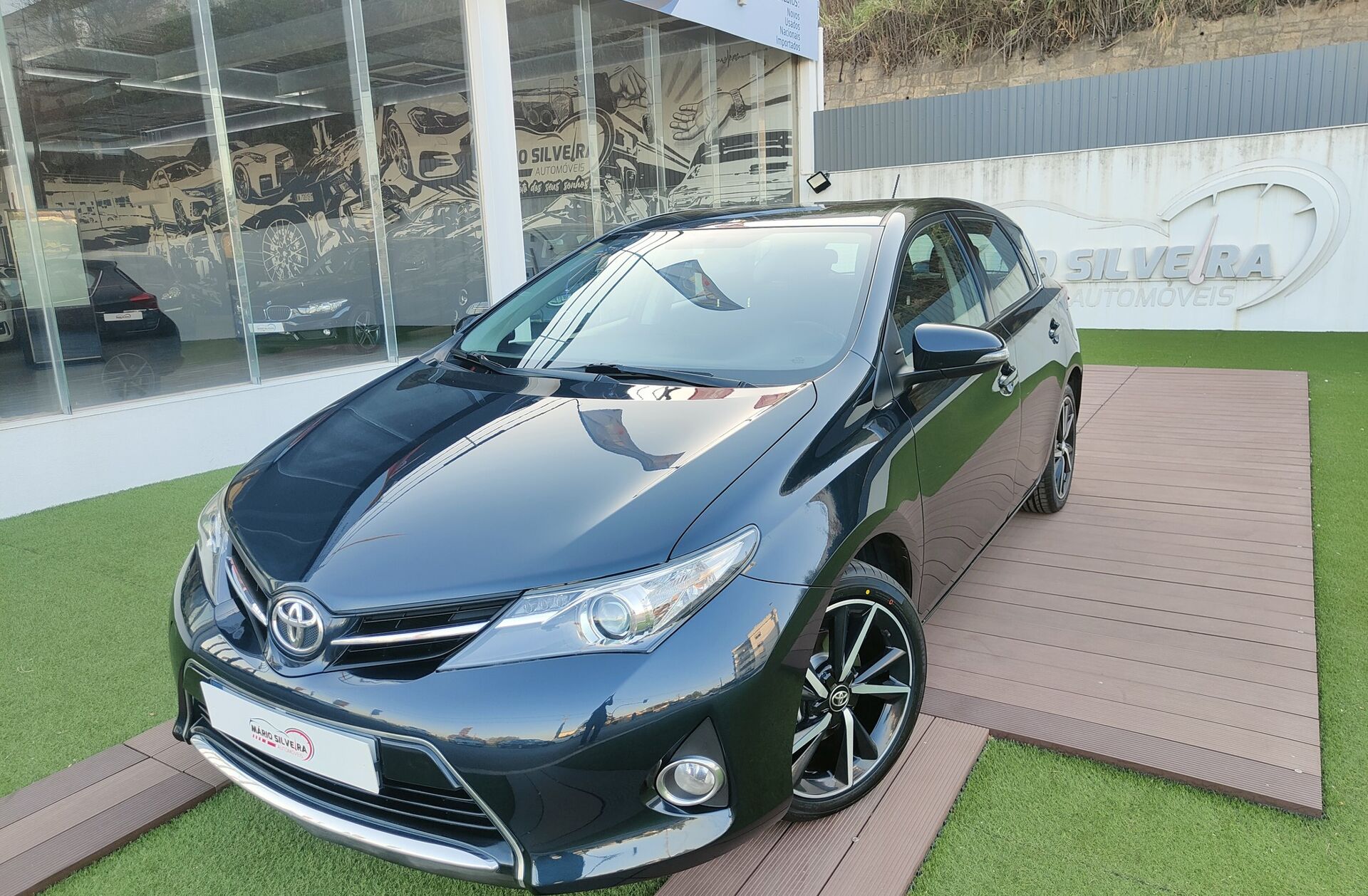 TOYOTA Auris 1.4 D-4D Com.+P.Sport+Navi