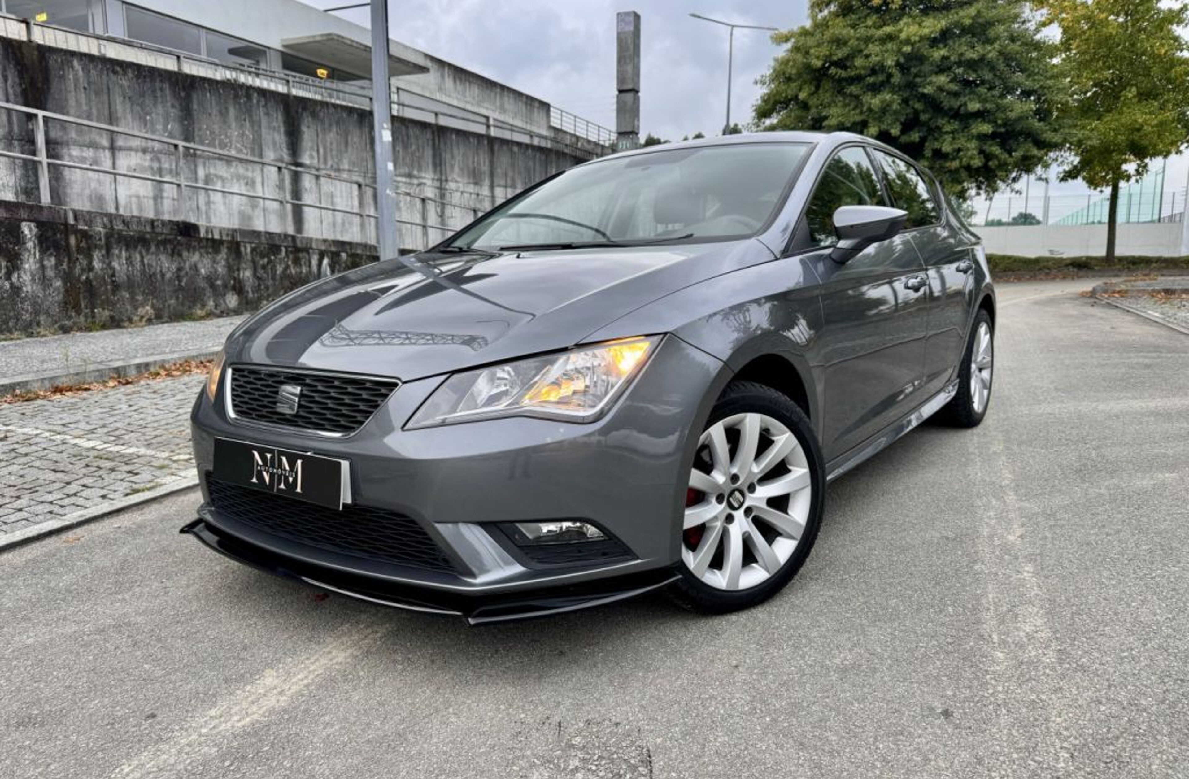 SEAT Leon 1.6 TDi ''look cupra''
