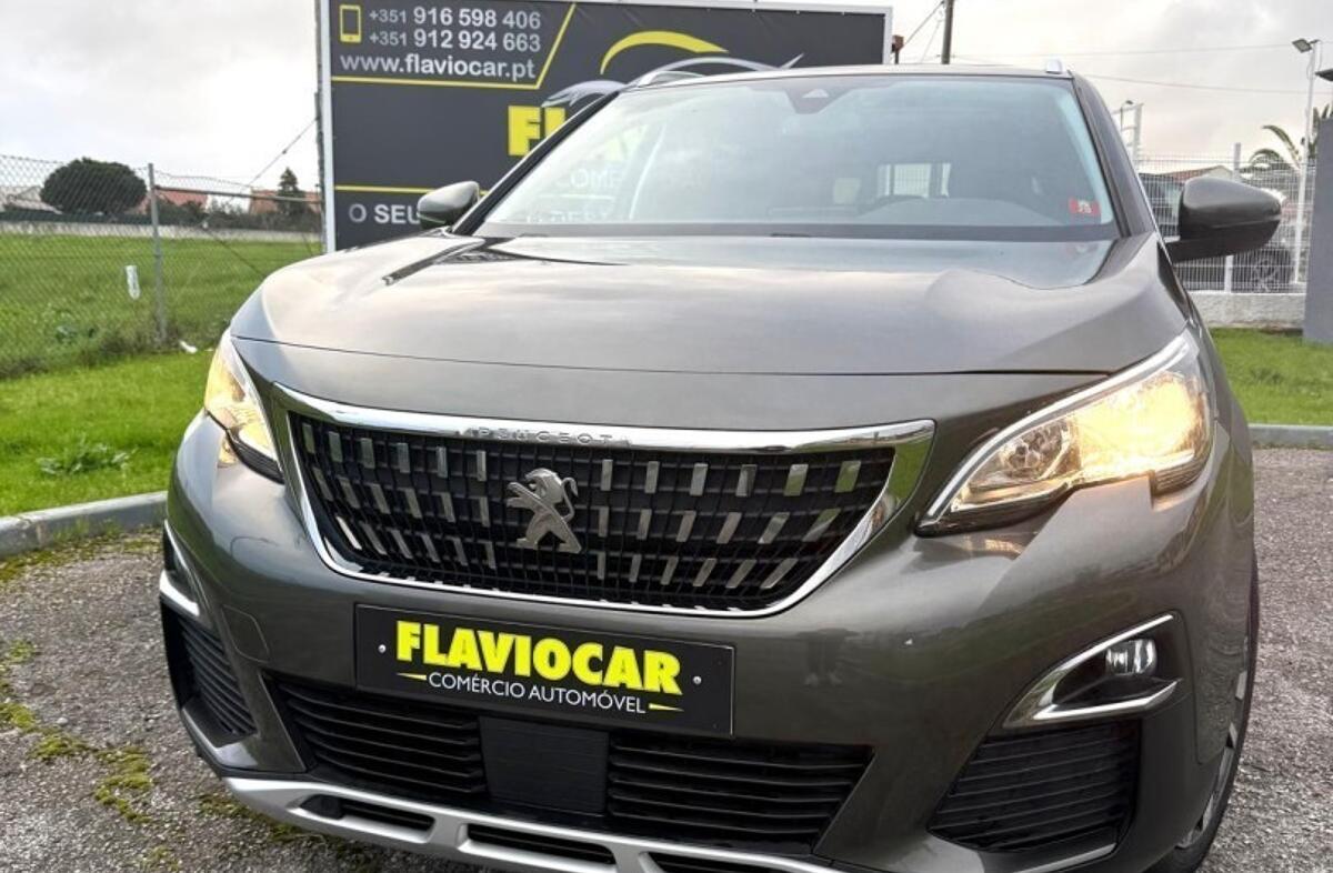 PEUGEOT 3008 1.2 PureTech GT Pack EAT8