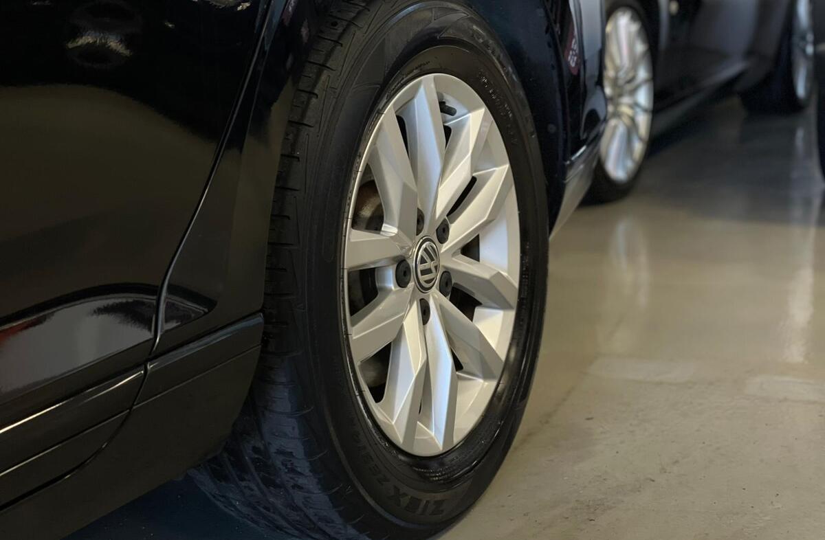 VOLKSWAGEN Passat 1.6 TDI DSG