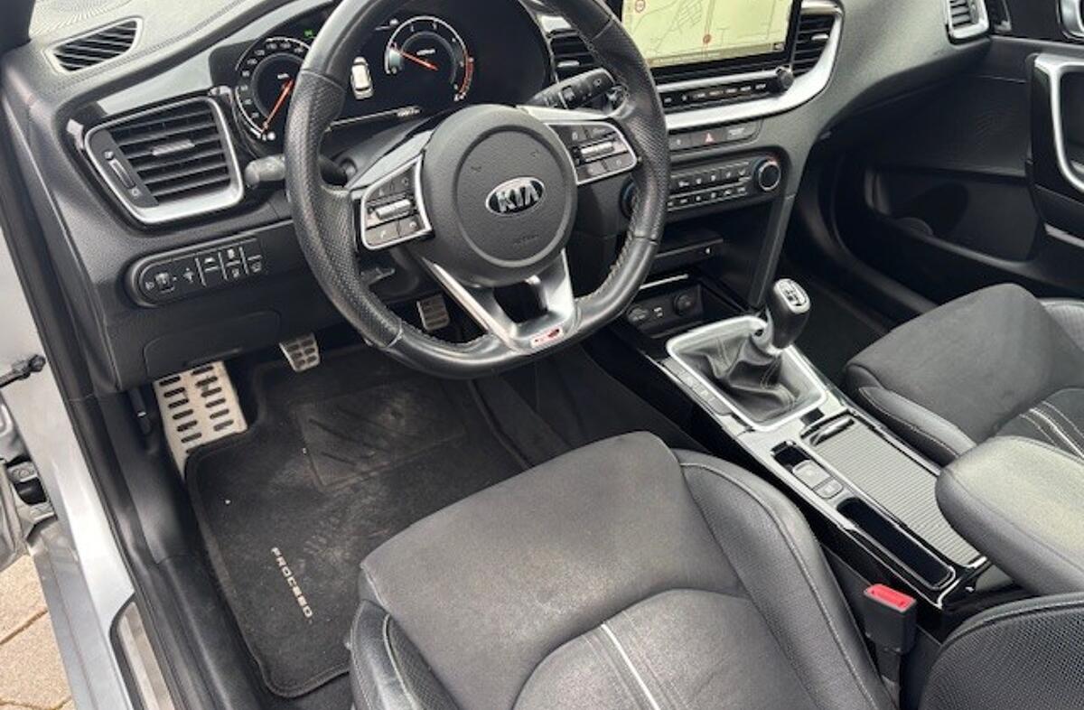 KIA Ceed Pro 1.6 CRDi GT Line