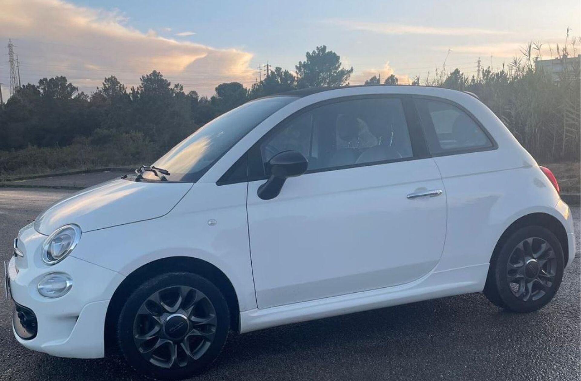 FIAT 500 C 1.0 Hybrid Connect