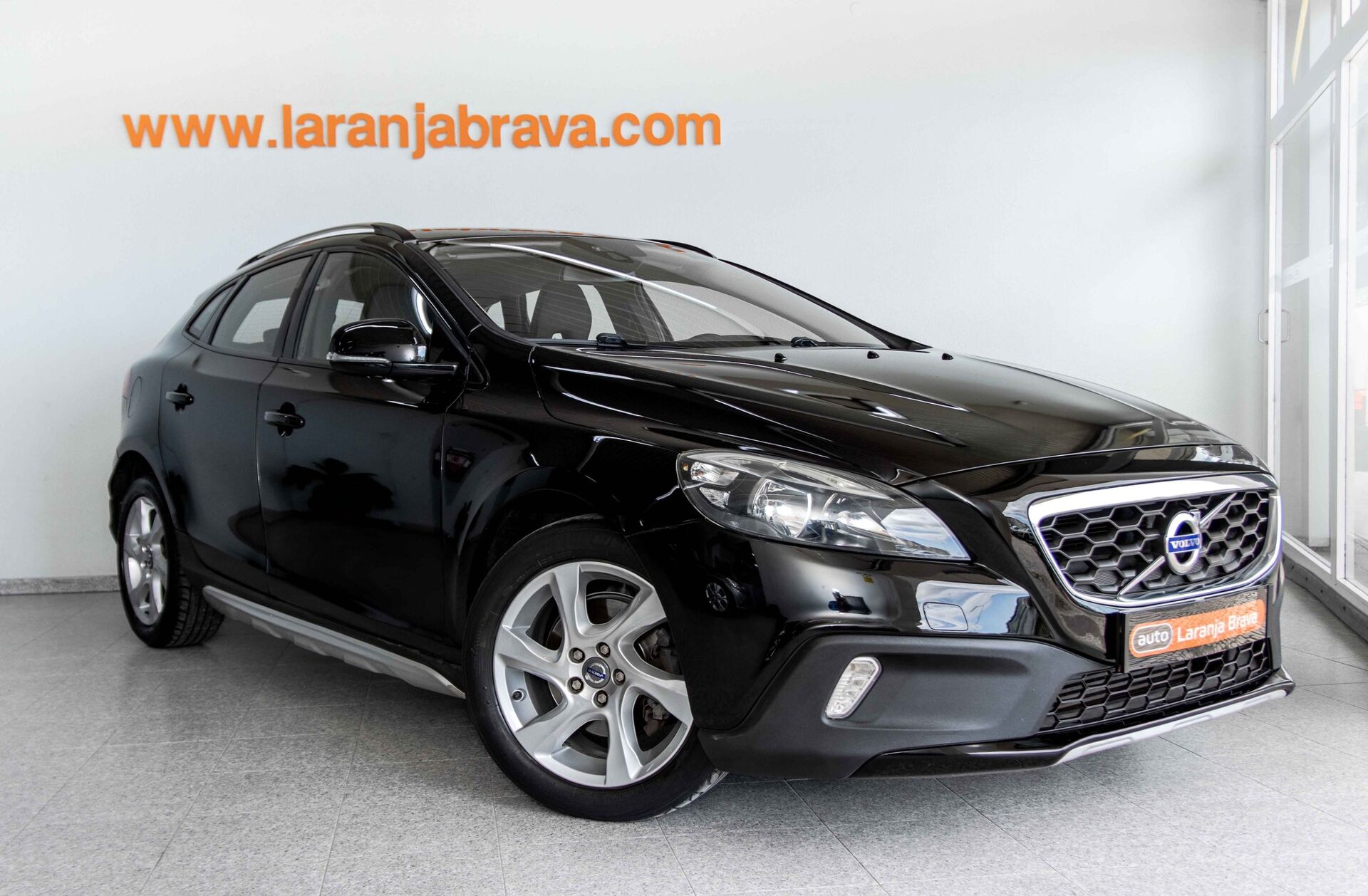 VOLVO V40 1.6 D2 Summum
