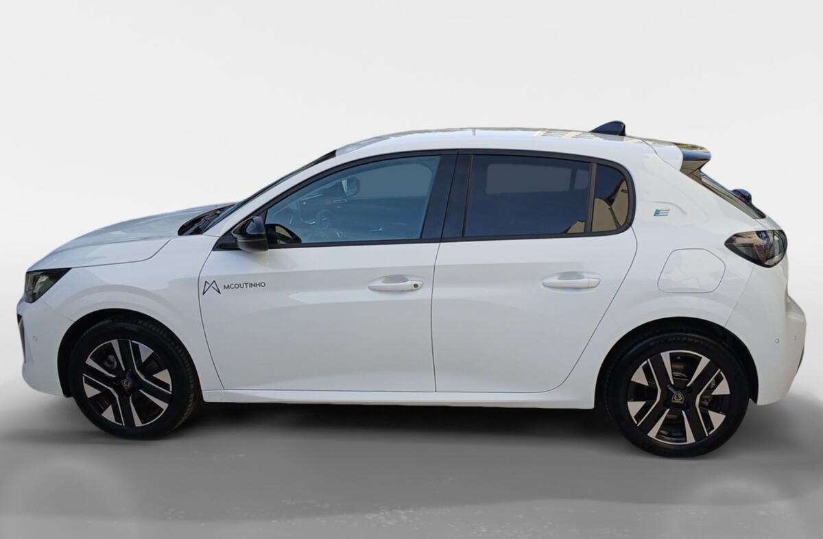 PEUGEOT 208 e- 51 kWh GT