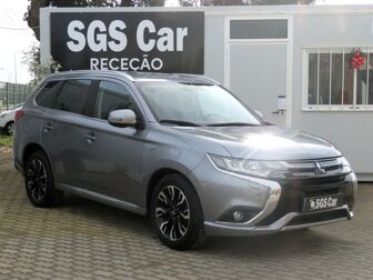 MITSUBISHI Outlander 2.0 PHEV Intense Navi