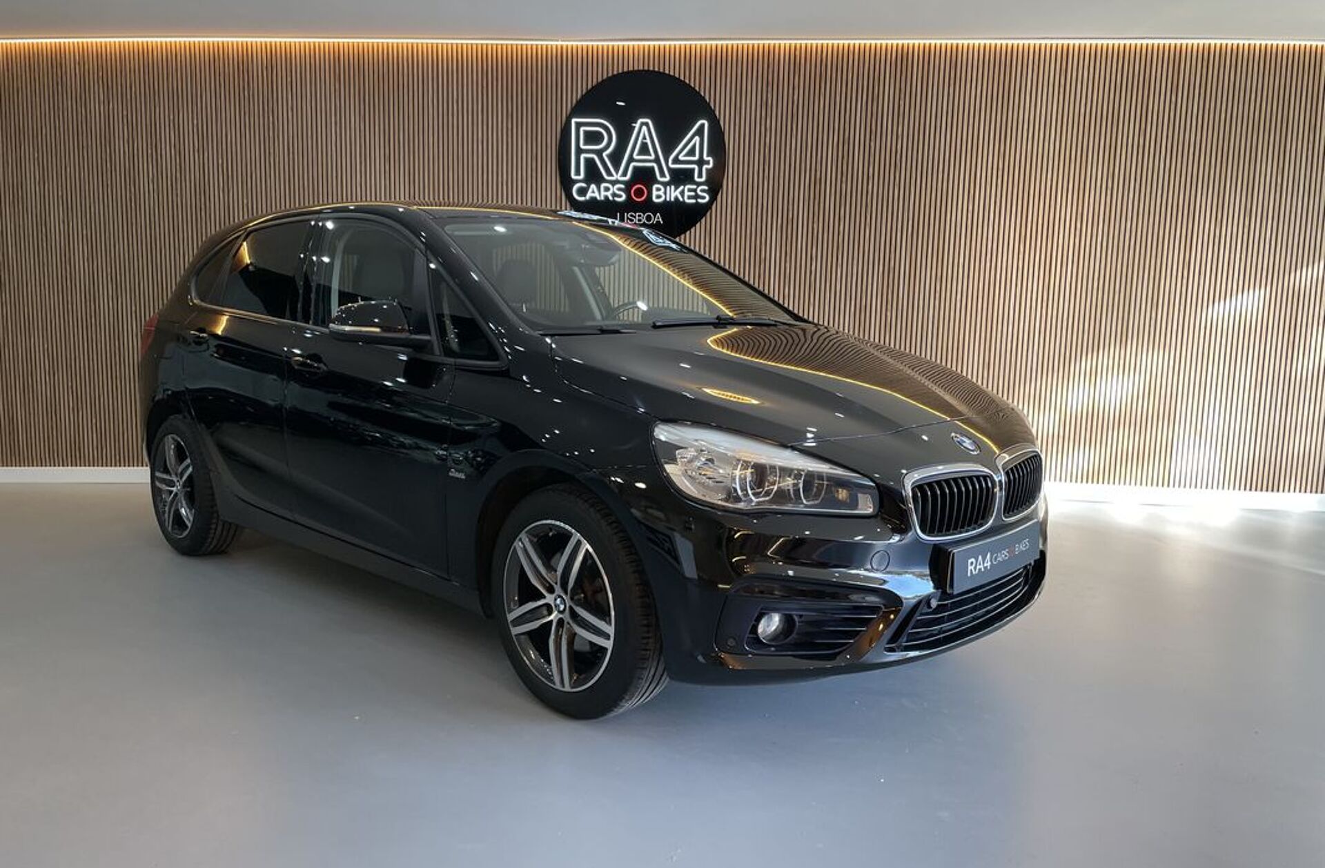 BMW Serie-2 216 Active Tourer d Line Sport