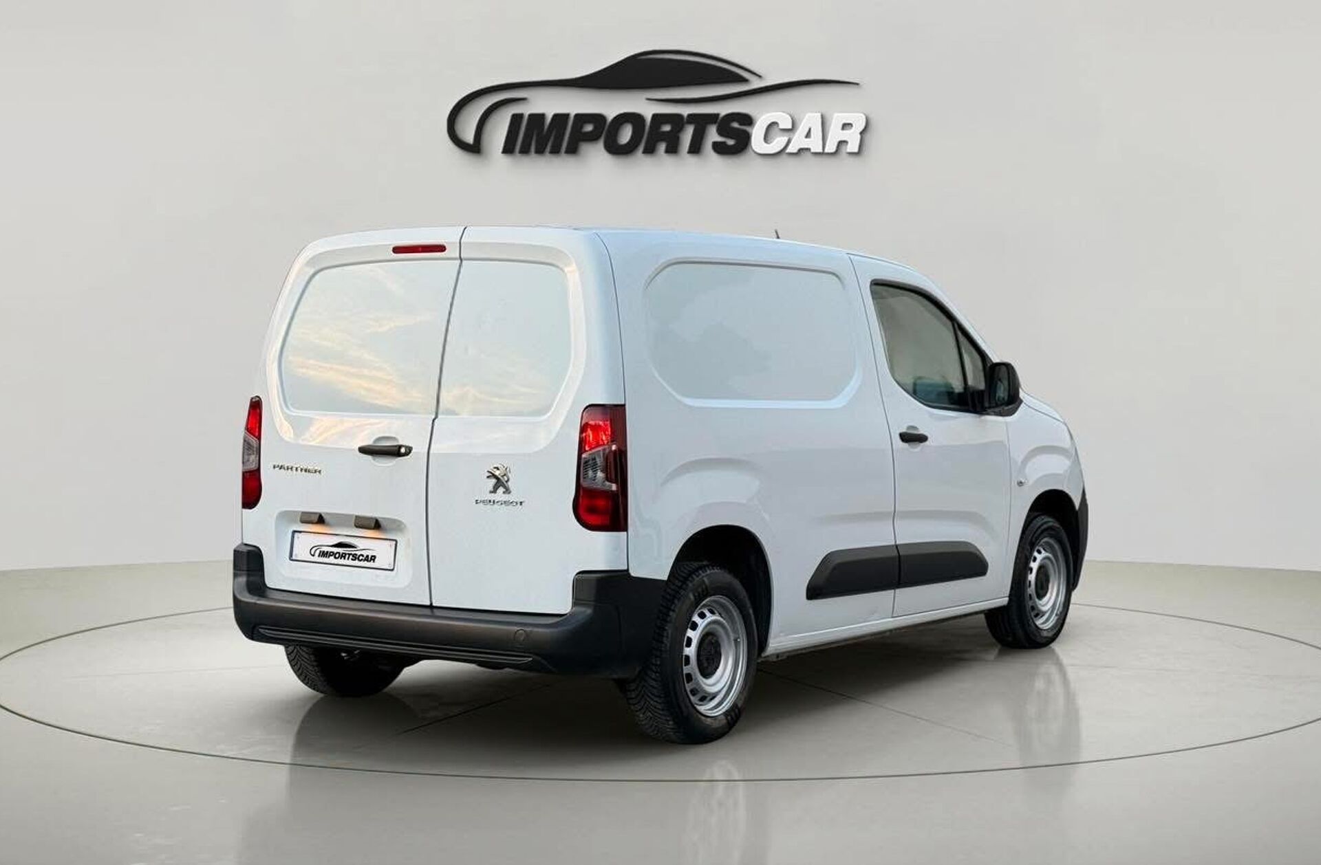 PEUGEOT Partner 1.5 BlueHDi Pro Standard