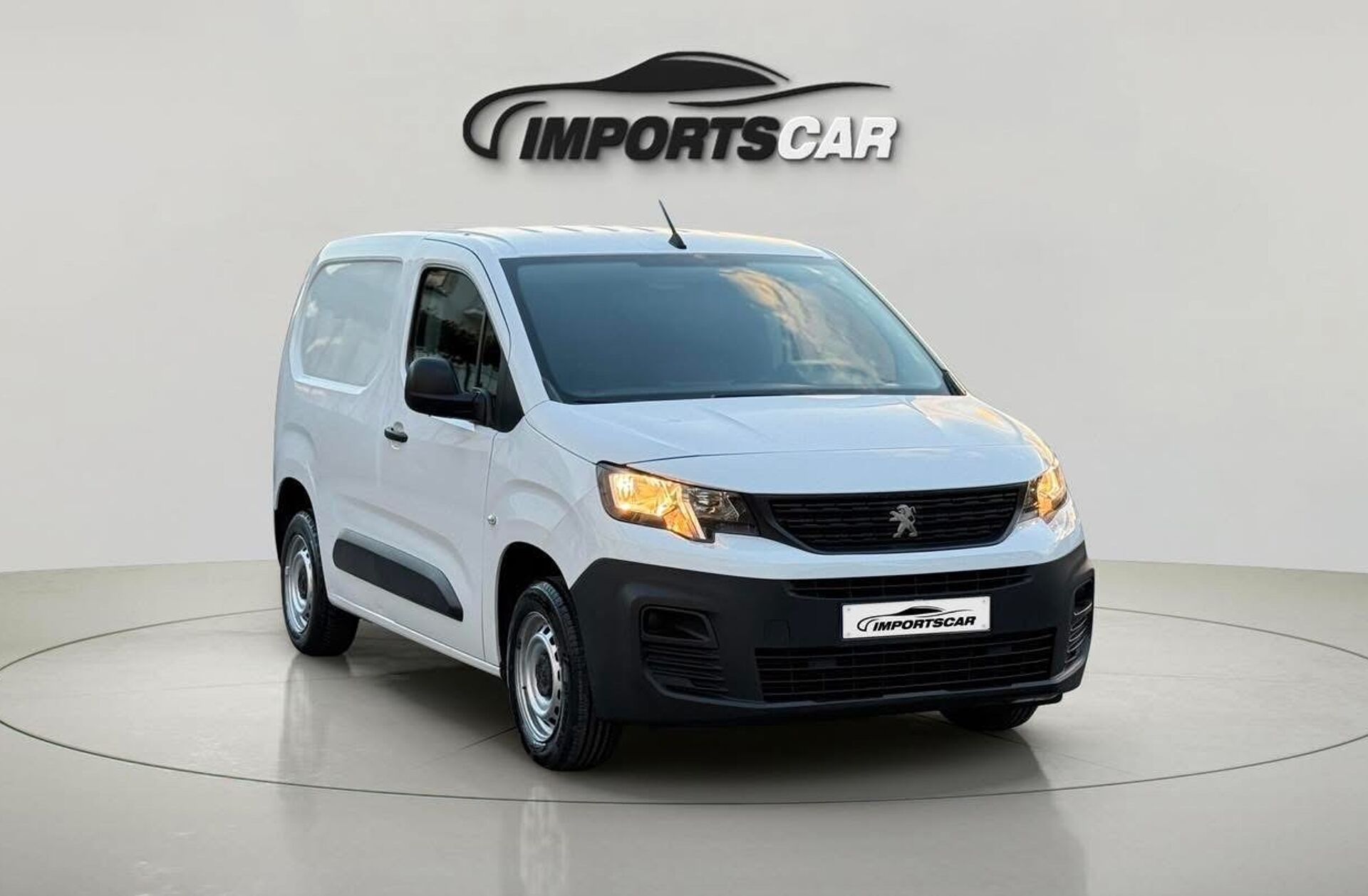 PEUGEOT Partner 1.5 BlueHDi Pro Standard