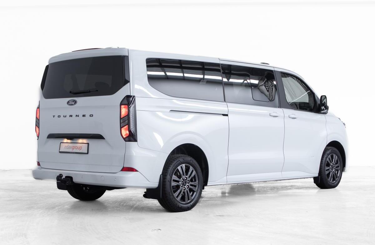 FORD Tourneo Connect 2.0 TDCi Titanium Aut.