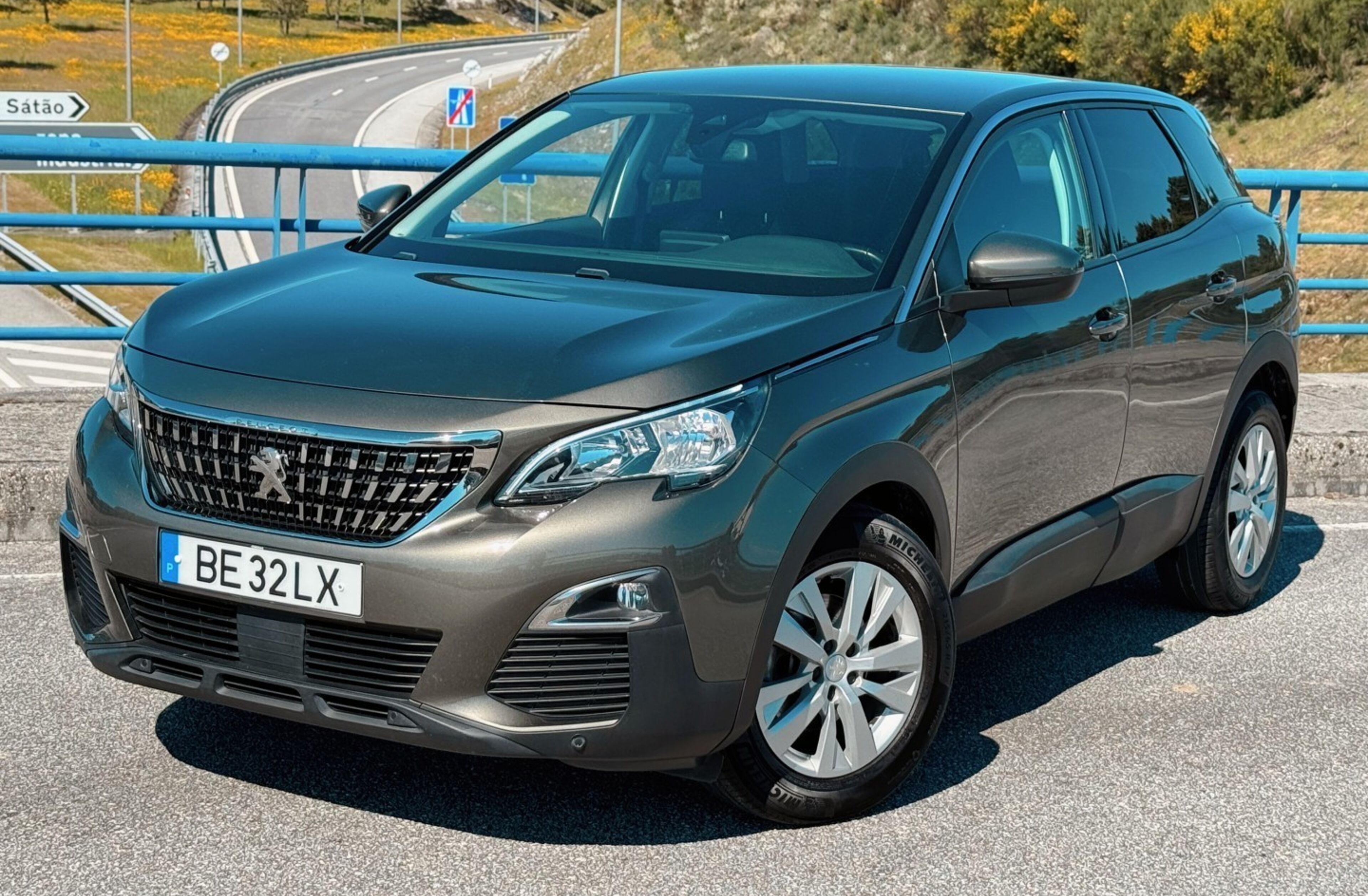 PEUGEOT 3008 1.5 BlueHDi Active
