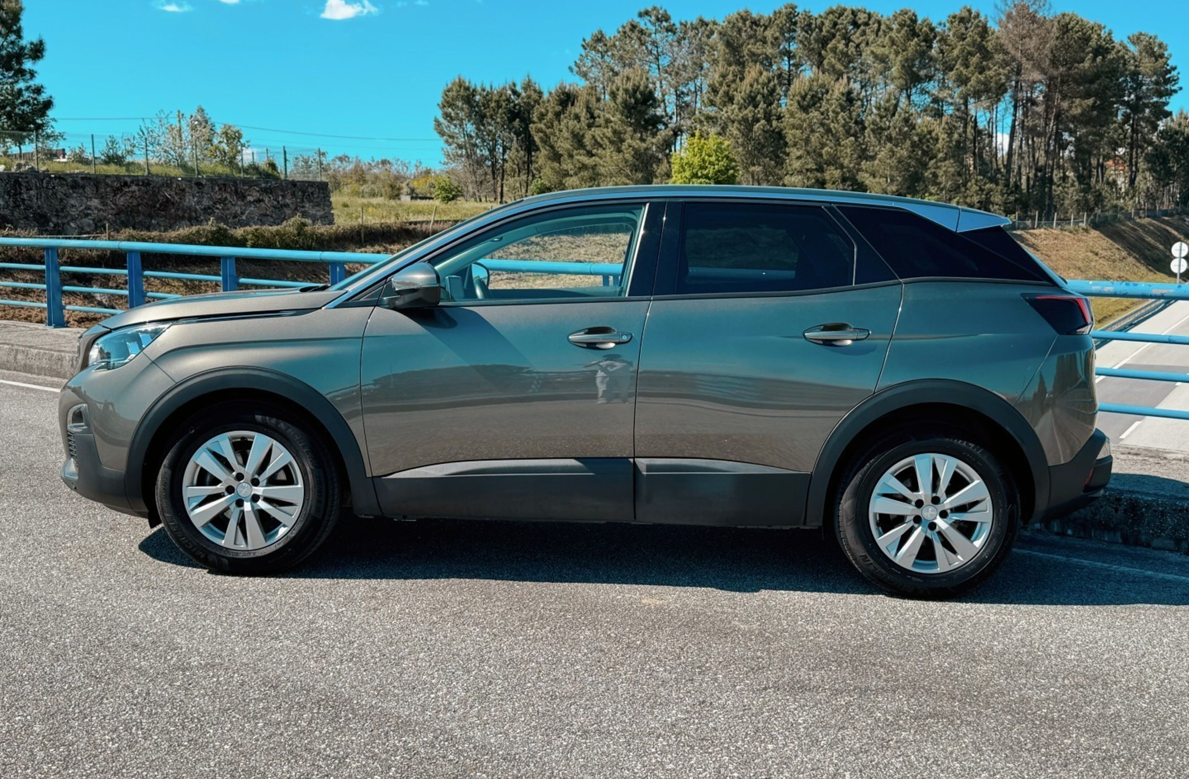 PEUGEOT 3008 1.5 BlueHDi Active