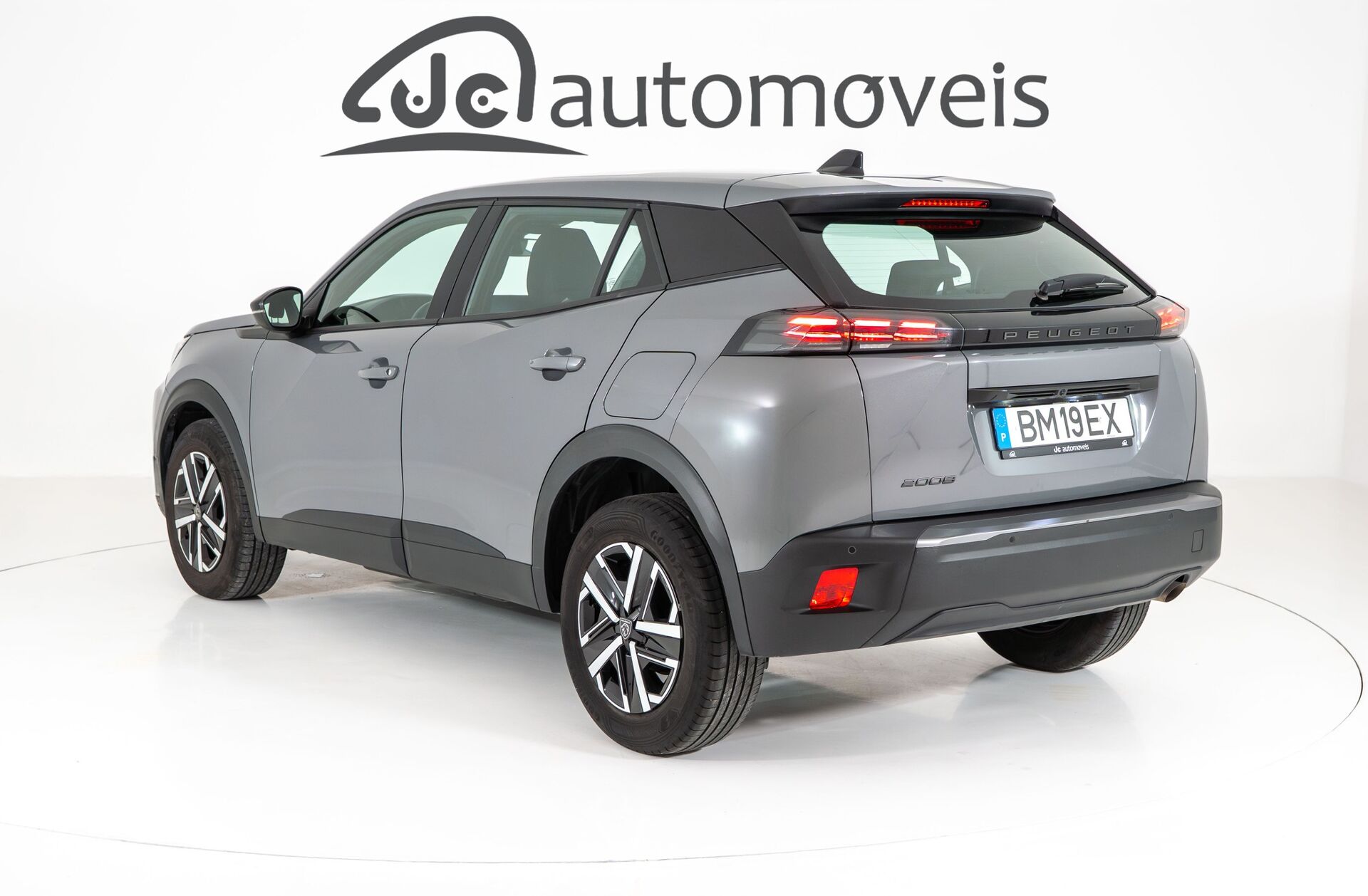 PEUGEOT 2008 1.2 PureTech Active