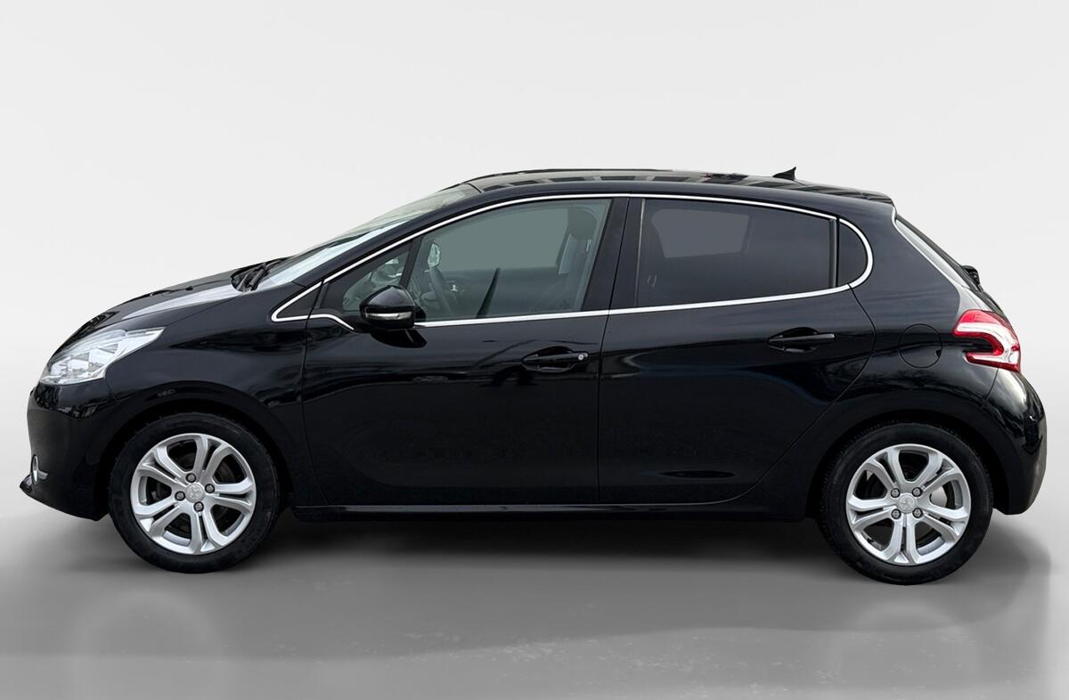PEUGEOT 208 1.2 VTi Allure