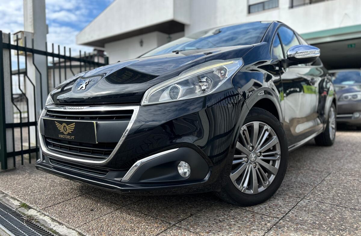 PEUGEOT 208 1.6 BlueHDi Style