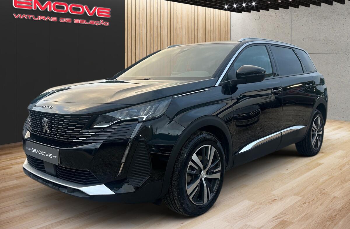 PEUGEOT 5008 1.2 PureTech Allure Pack EAT8