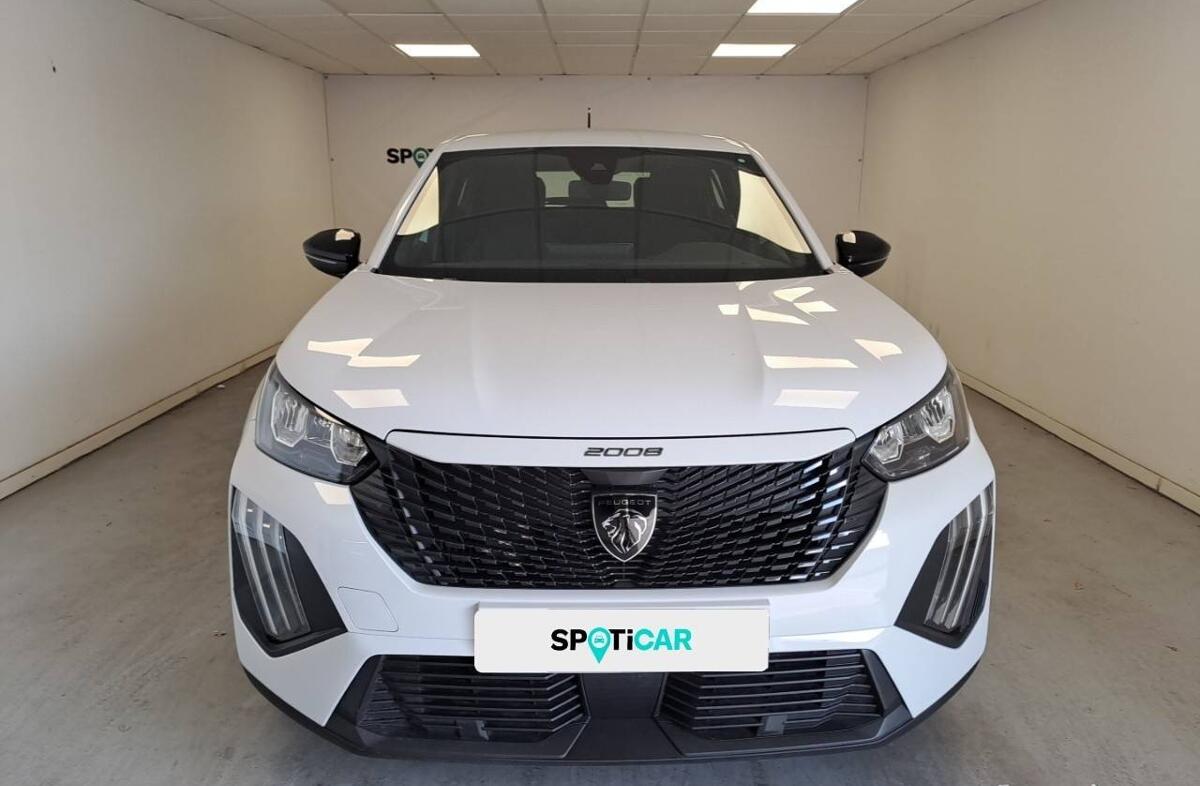 PEUGEOT 2008 1.2 PureTech Style