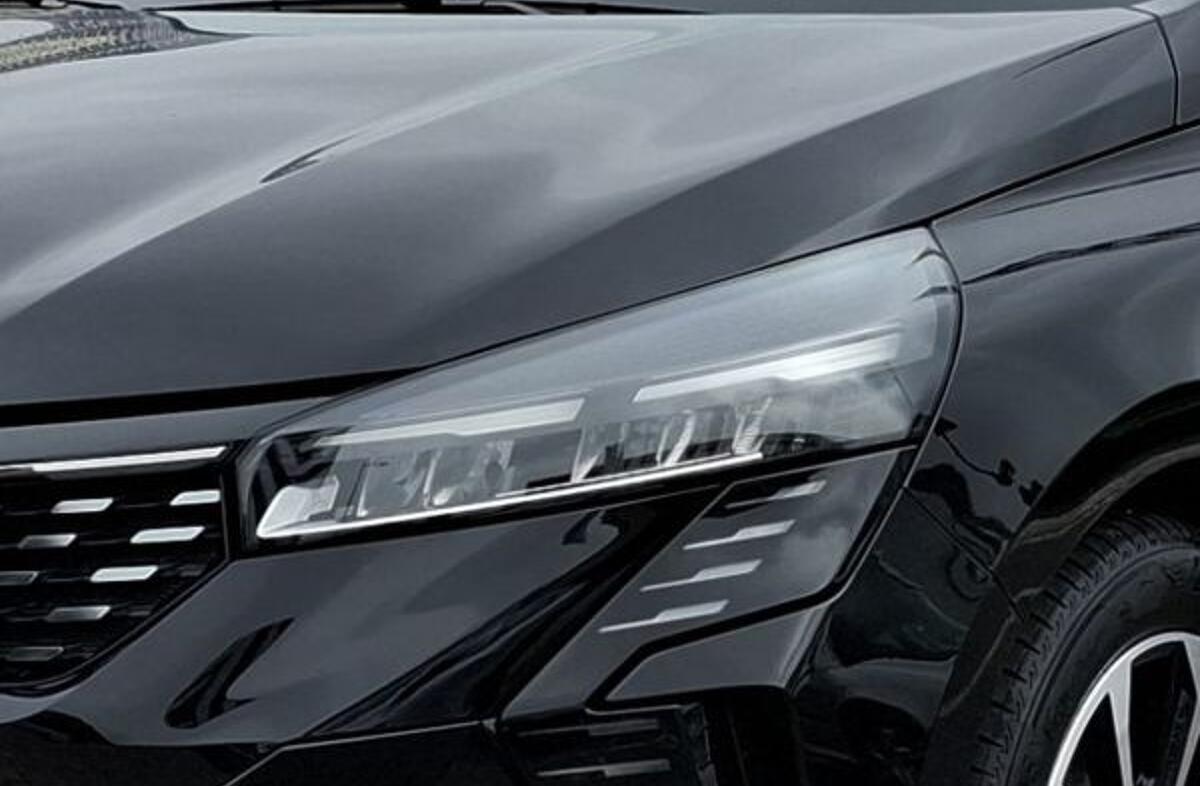 RENAULT Clio 1.0 TCe Techno