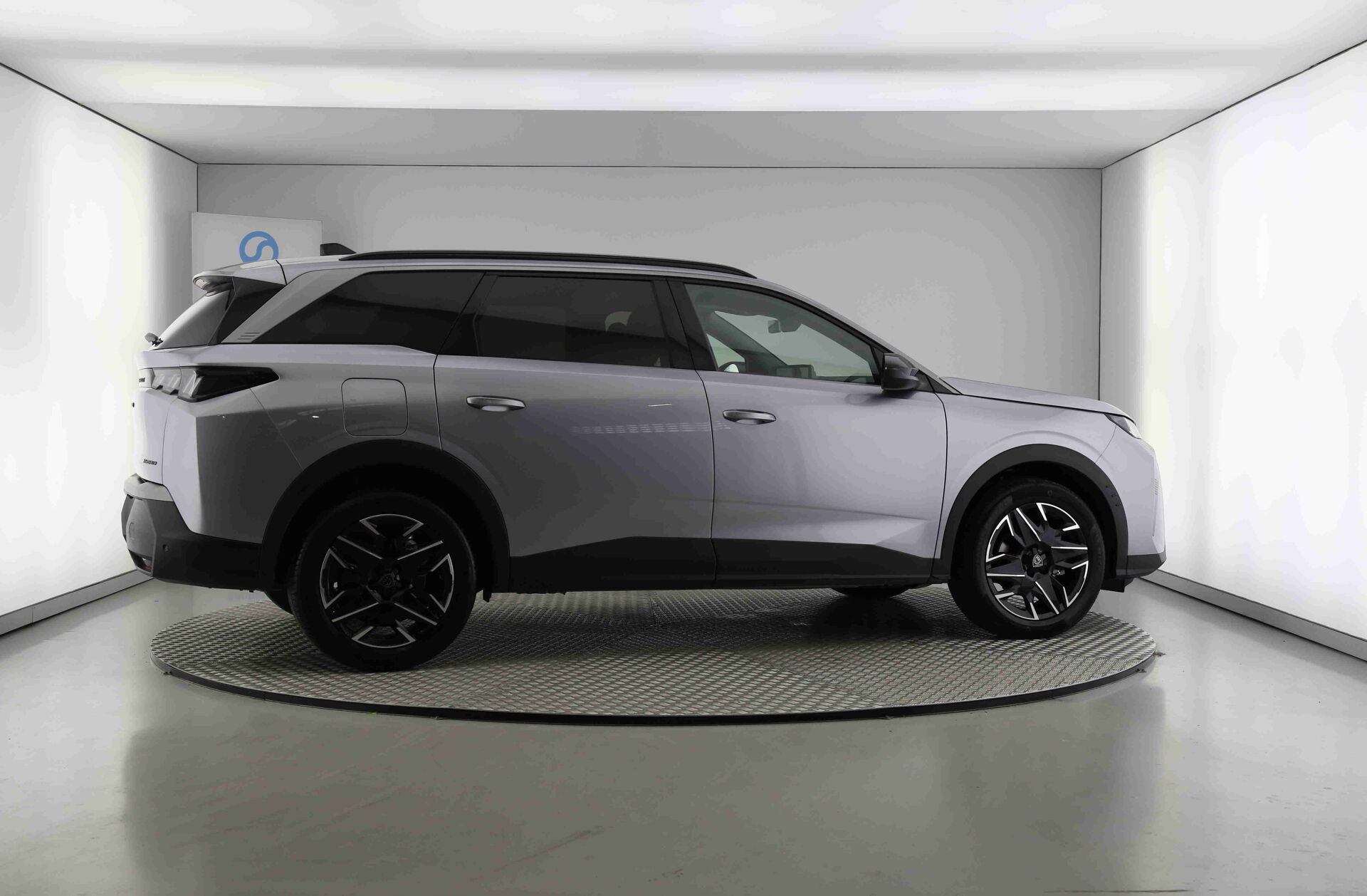 PEUGEOT 5008 1.2 Hybrid Allure e-DCS6