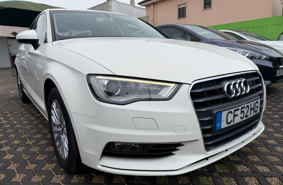 AUDI A3 1.6 TDi Attraction