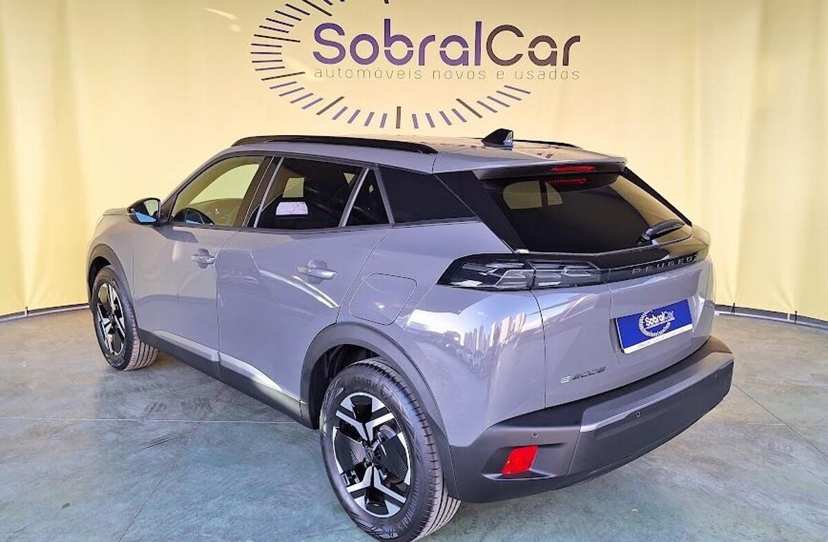 PEUGEOT 2008 e- 54 kWh Allure