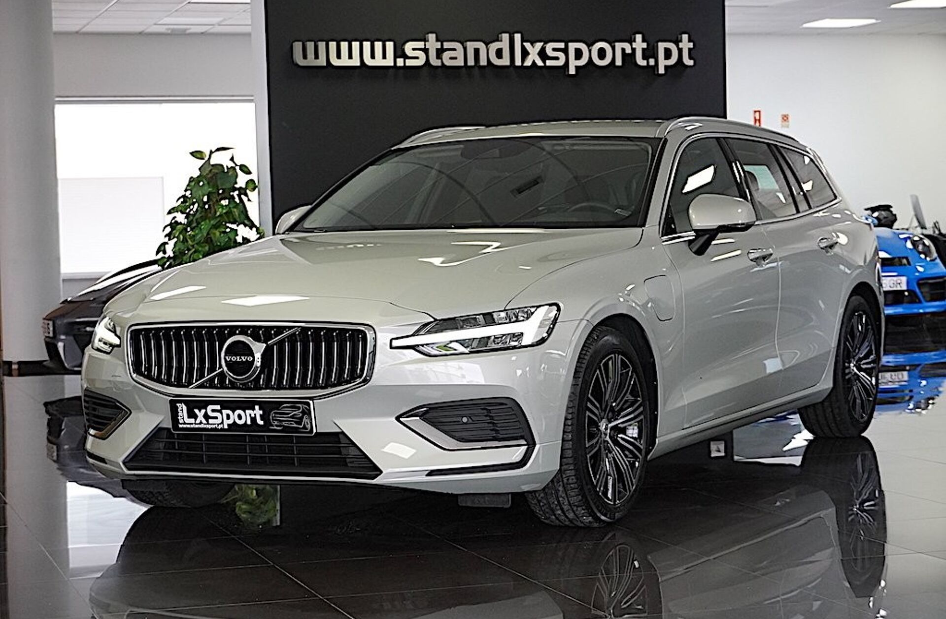 VOLVO V60 2.0 T6 AWD TE Inscription Expression