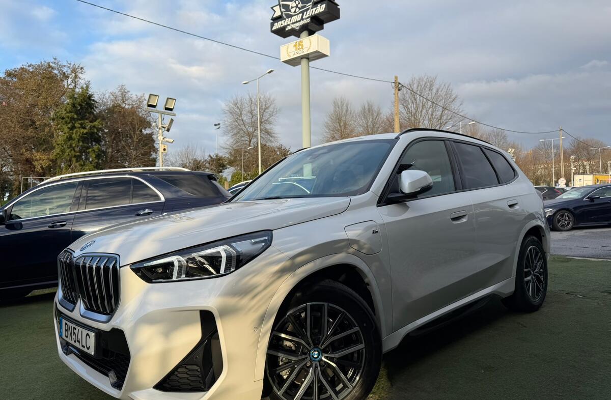 BMW X1 xDrive25e Pack Desportivo M