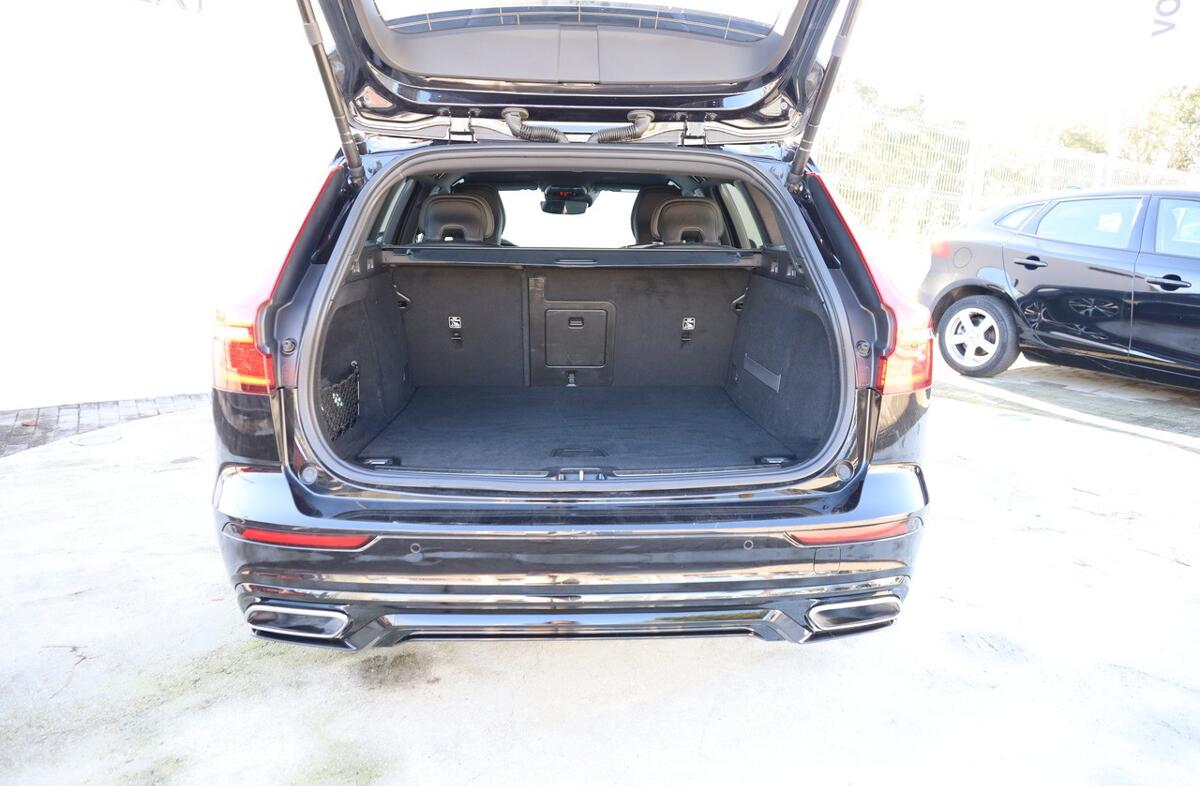 VOLVO V60 2.0 D3 R-Design Geartronic