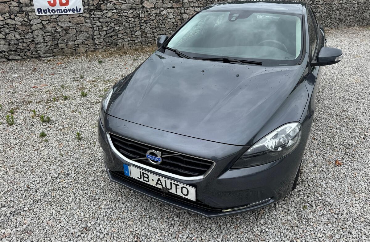 VOLVO V40 1.6 D2 Kinetic
