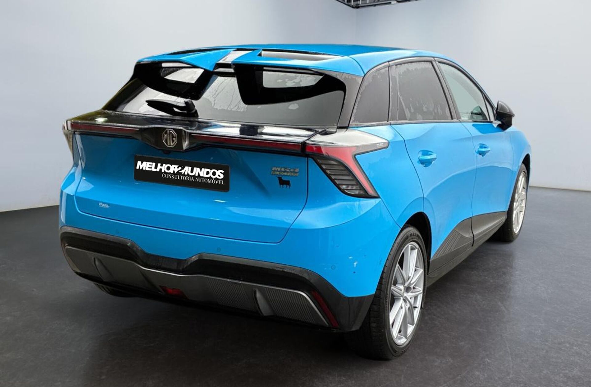 MG MG4 64 kWh Luxury