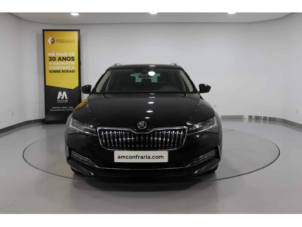 Skoda Superb 2.0 TDI DSG com 36 650 km por 39 980 € Leiribéria (Leiria) - Grupo AMCONFRARIA | Leiria
