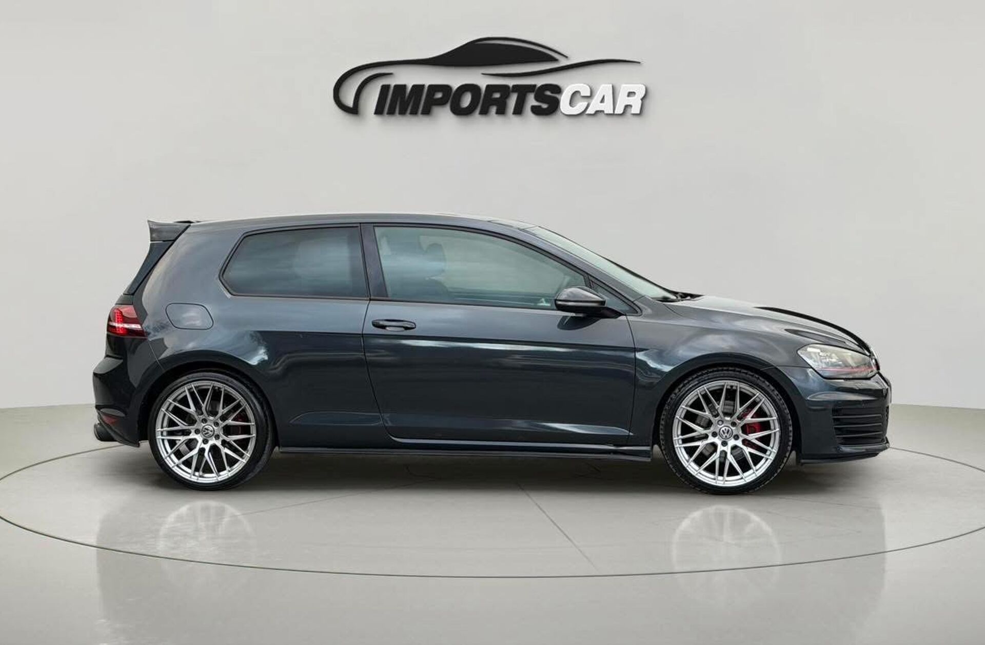 VOLKSWAGEN Golf 2.0 TSi GTi Performance