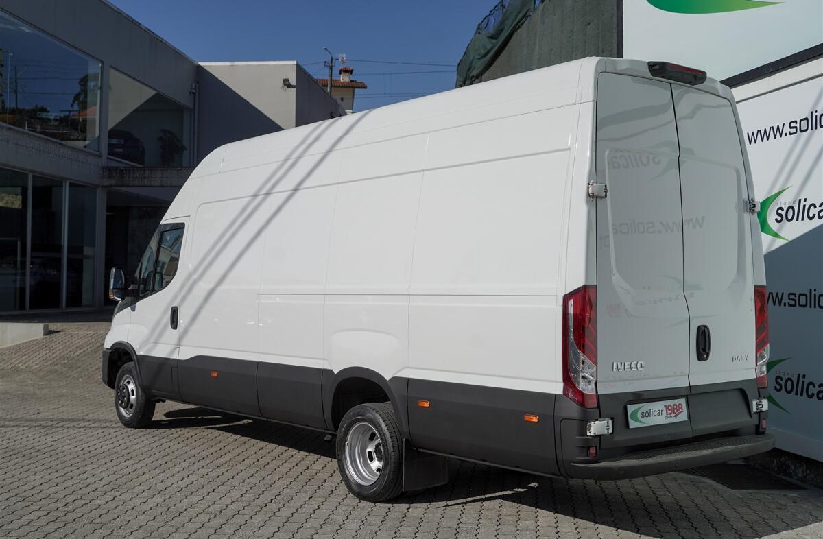 IVECO Daily 2.3 35C16V 4100 18m3