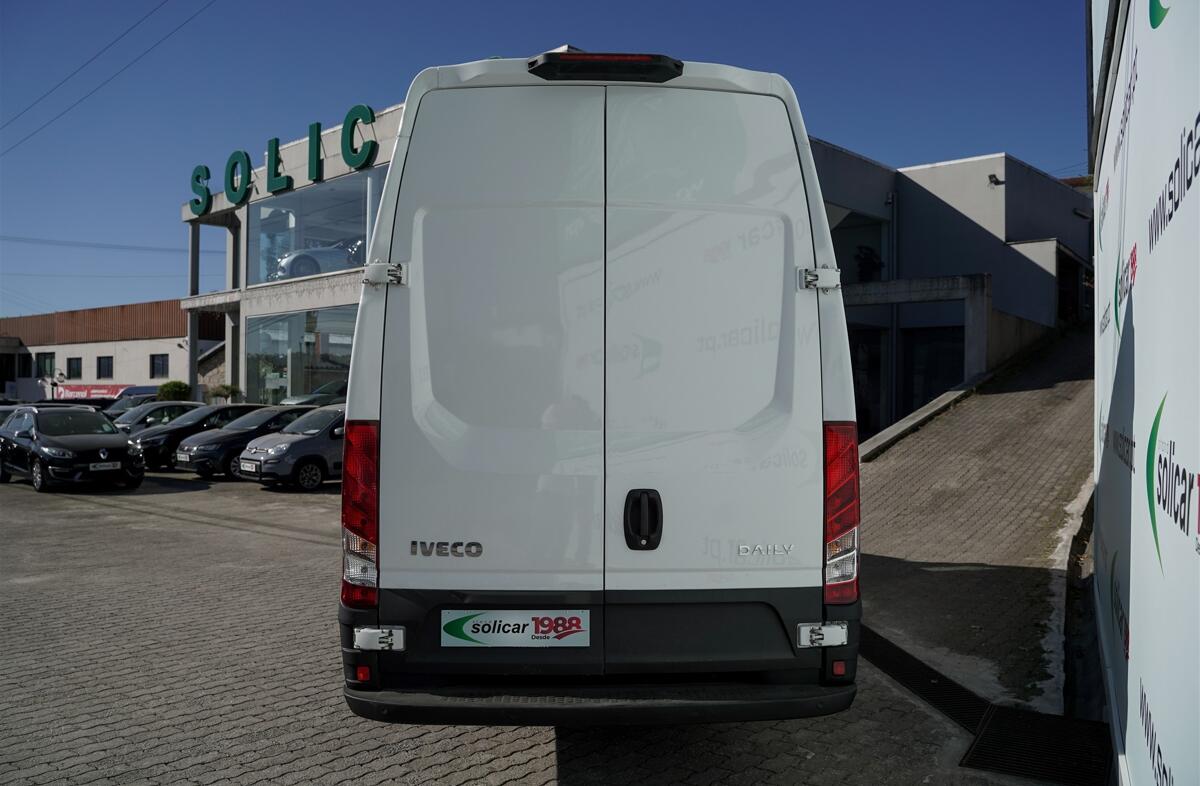 IVECO Daily 2.3 35C16V 4100 18m3