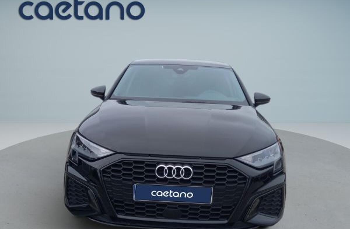 AUDI A3 30 TFSI S line S tronic