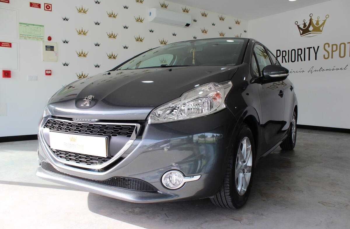 PEUGEOT 208 1.4 HDi Active